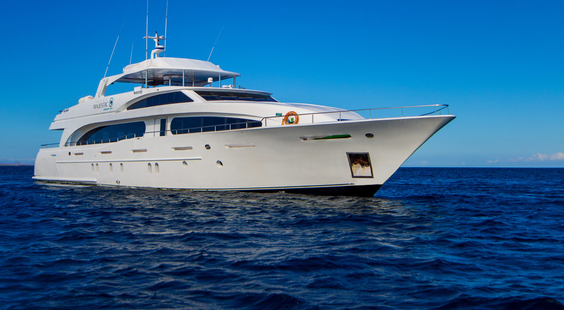 luxury galapagos cruise
