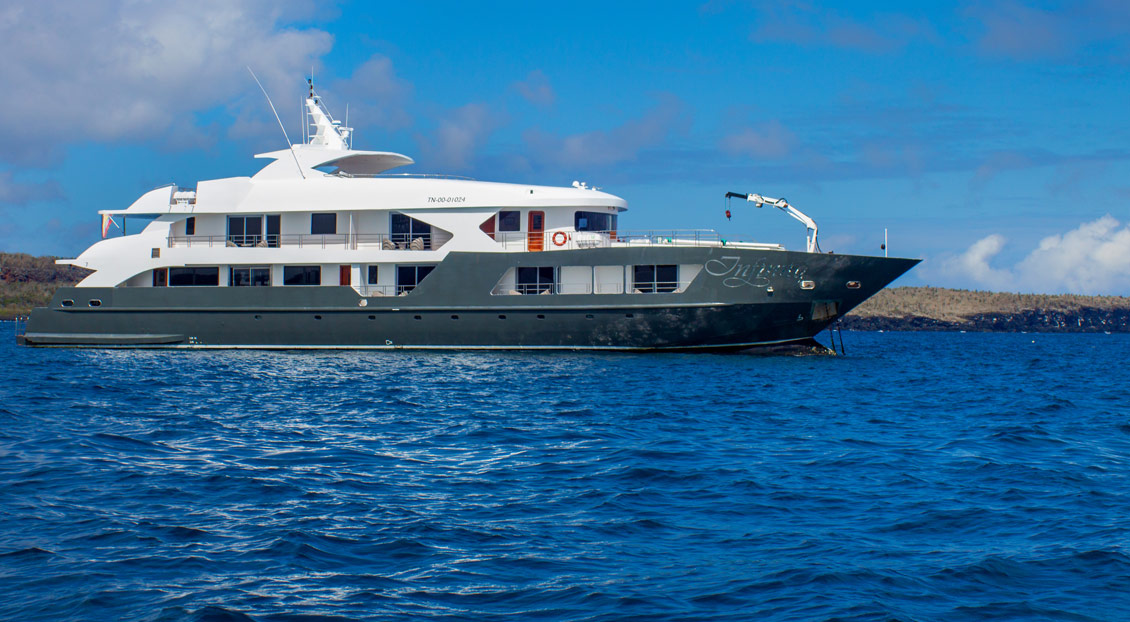 luxury yacht galapagos